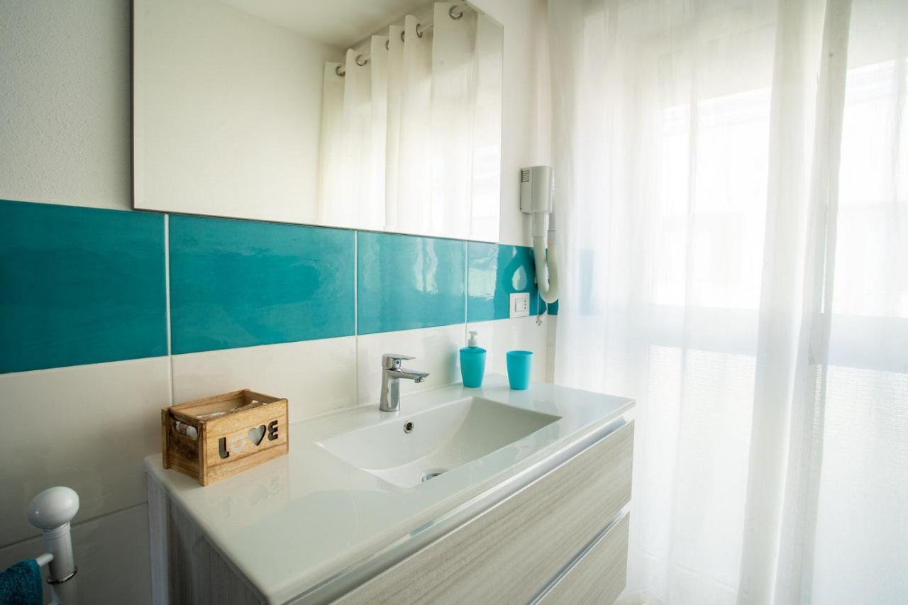 Holiday Home Alle Pavoncelle, Indipendente Con Terrazzo Di 60 Mq Portoscuso Exterior photo