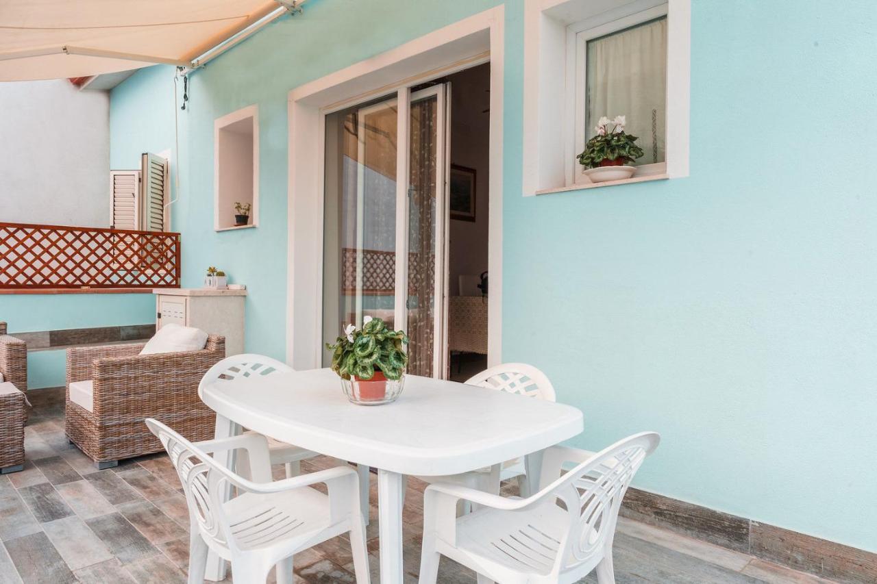 Holiday Home Alle Pavoncelle, Indipendente Con Terrazzo Di 60 Mq Portoscuso Exterior photo