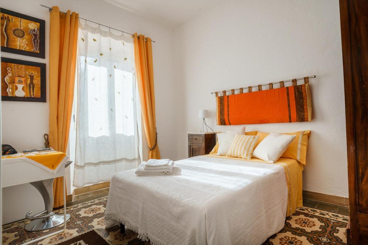 Holiday Home Alle Pavoncelle, Indipendente Con Terrazzo Di 60 Mq Portoscuso Exterior photo
